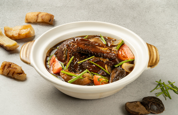 Braised Duck with Sea Cucumber